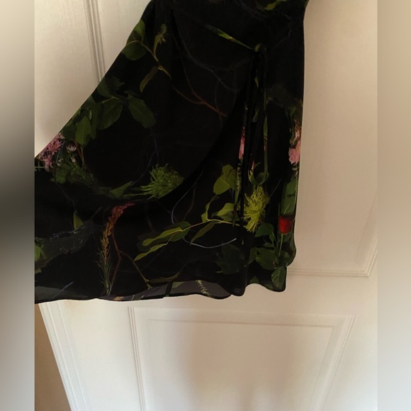 Babaton Floral Wrap Dress - Picture 5 of 8